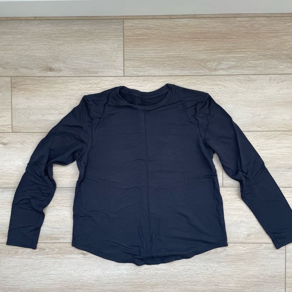 Women’s Lululemon Navy Blue Long Sleeve fleece lined top size large